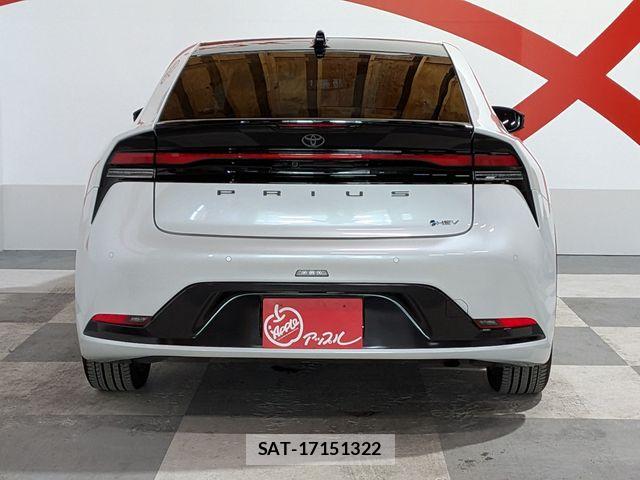 Toyota PRIUS 2023-06 8797198-5