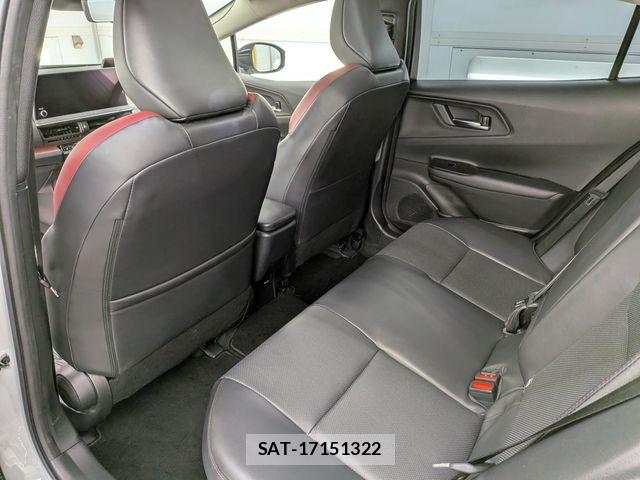 Toyota PRIUS 2023-06 8797198-8