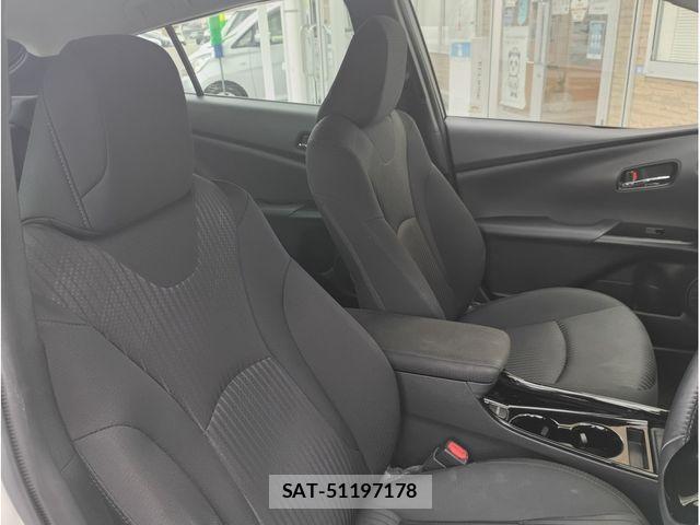 Toyota PRIUS 2019-03 8797204-1