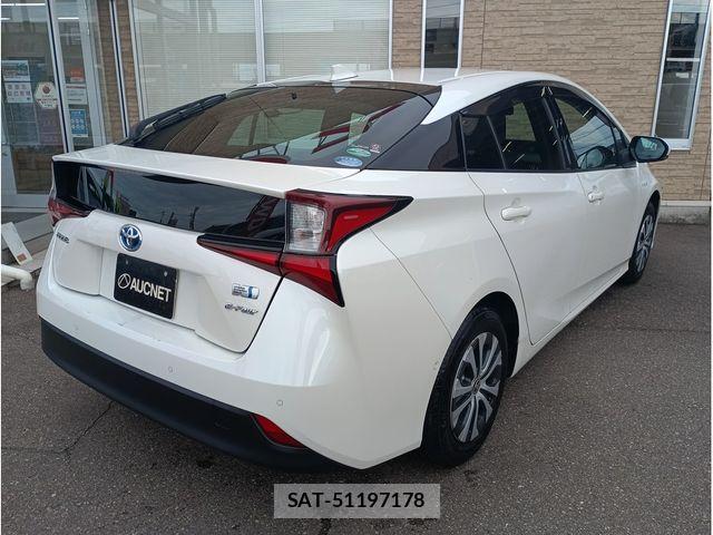 Toyota PRIUS 2019-03 8797204-2