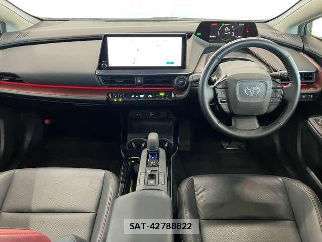 Toyota PRIUS 2023-06 8797199-13