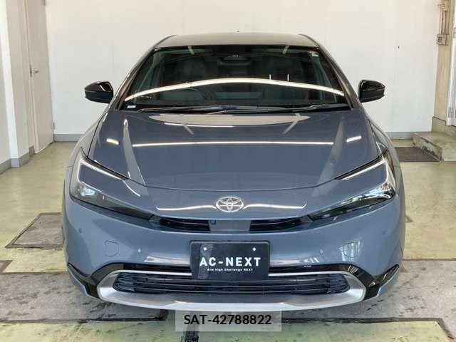 Toyota PRIUS 2023-06 8797199-16