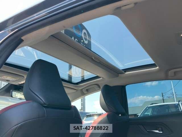 Toyota PRIUS 2023-06 8797199-1