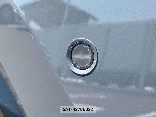 Toyota PRIUS 2023-06 8797199-6