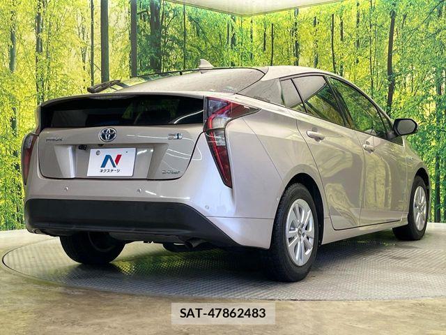Toyota PRIUS 2017-06 8797205-16