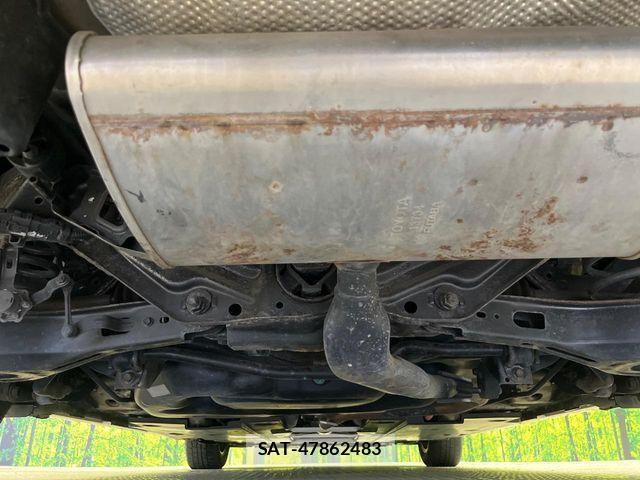 Toyota PRIUS 2017-06 8797205-18