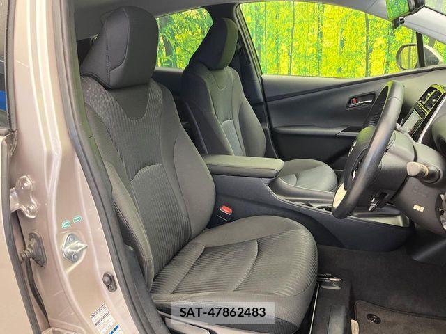 Toyota PRIUS 2017-06 8797205-7