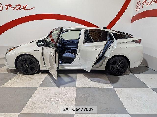 Toyota PRIUS 2017-11 8797200-4