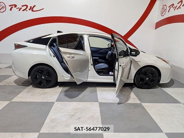 Toyota PRIUS 2017-11 8797200-5