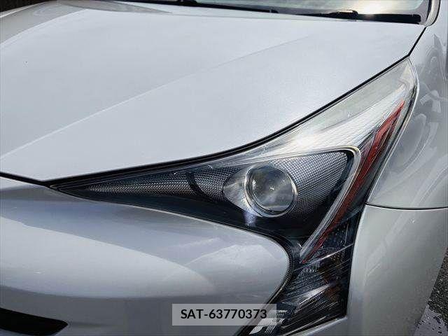 Toyota PRIUS 2016-01 8831194-11