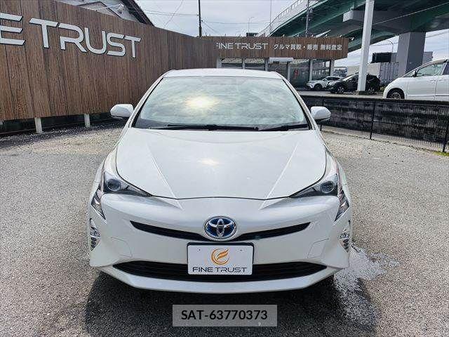 Toyota PRIUS 2016-01 8831194-14