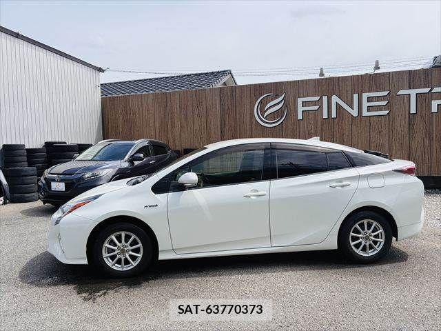 Toyota PRIUS 2016-01 8831194-20