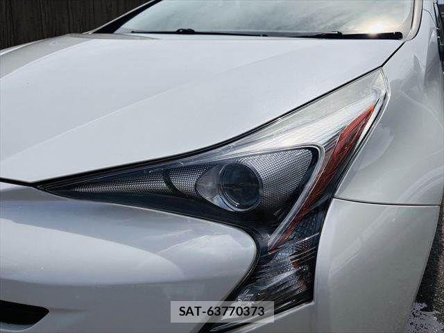 Toyota PRIUS 2016-01 8831194-21