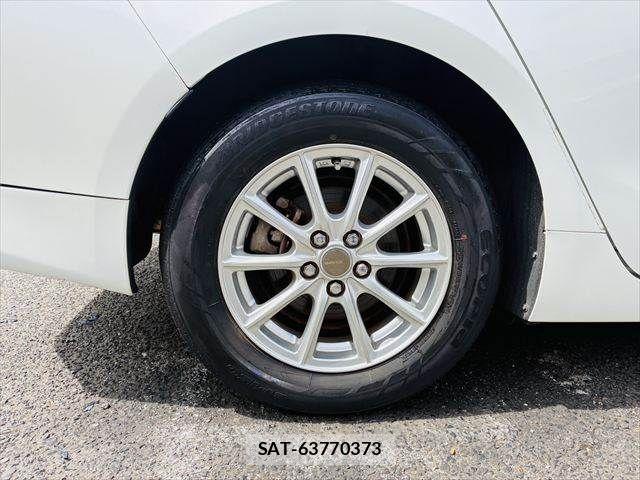 Toyota PRIUS 2016-01 8831194-27