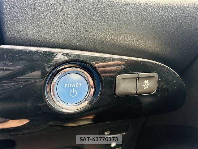 Toyota PRIUS 2016-01 8831194-6