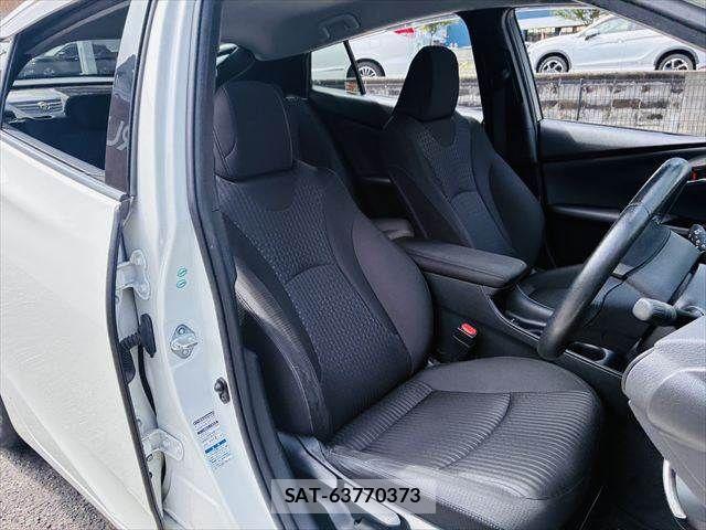 Toyota PRIUS 2016-01 8831194-7