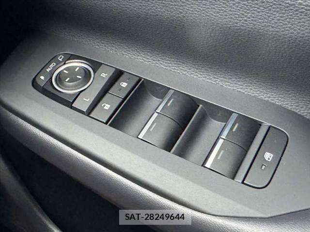 Toyota PRIUS 2023-11 8831193-27