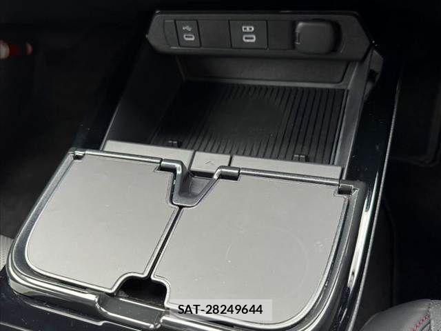 Toyota PRIUS 2023-11 8831193-28