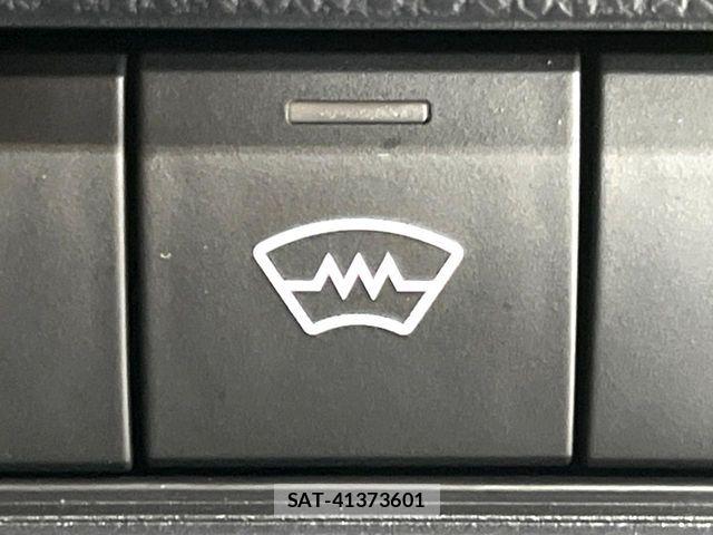 Toyota PRIUS 2024-02 8850416-4