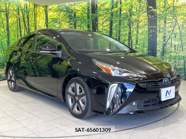 Toyota PRIUS 2021-03 8850418-15
