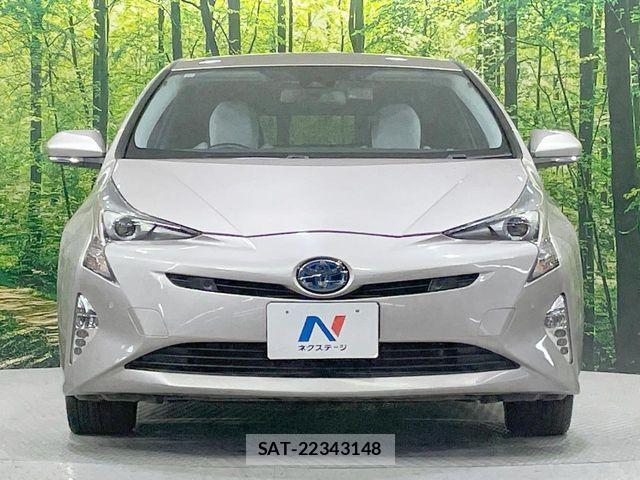 Toyota PRIUS 2016-06 8849441-15