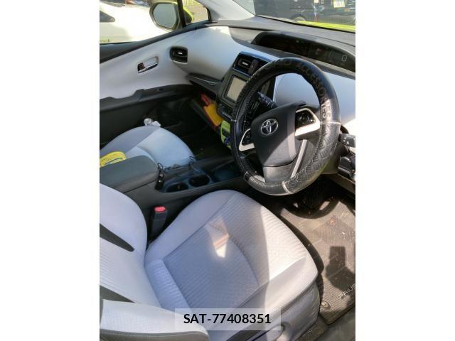 Toyota PRIUS 2016-03 8850421-10
