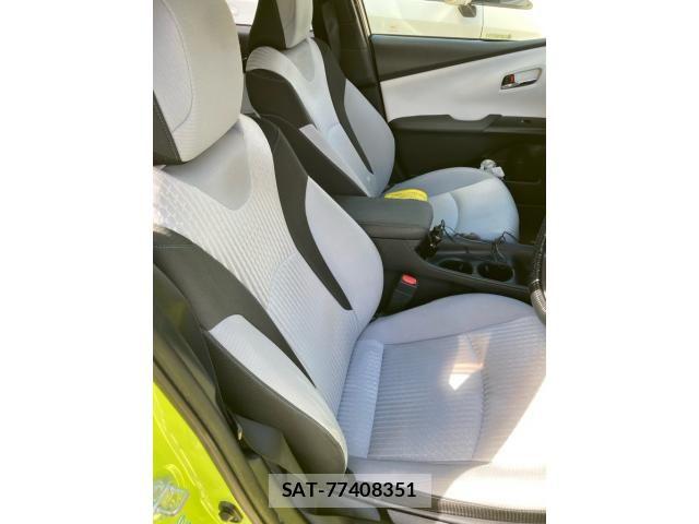 Toyota PRIUS 2016-03 8850421-11