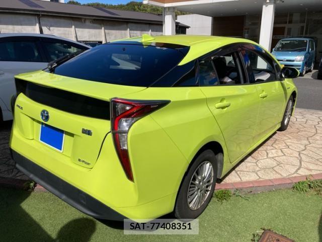 Toyota PRIUS 2016-03 8850421-3
