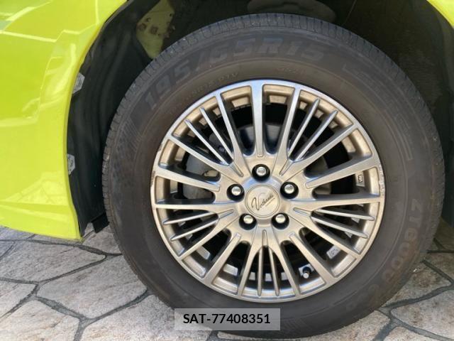 Toyota PRIUS 2016-03 8850421-4