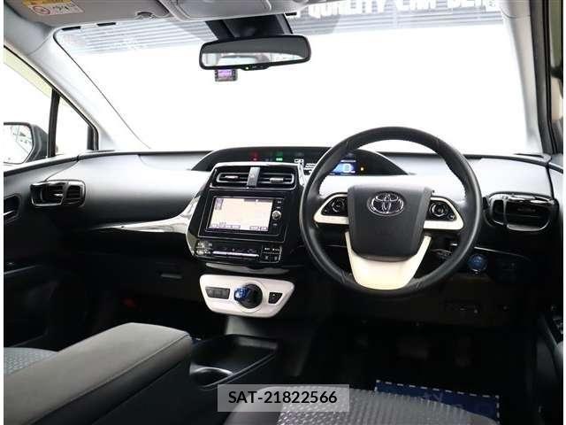 Toyota PRIUS 2017-03 8881679-27