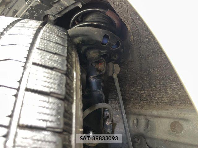 Toyota PRIUS 2016-03 8881683-19