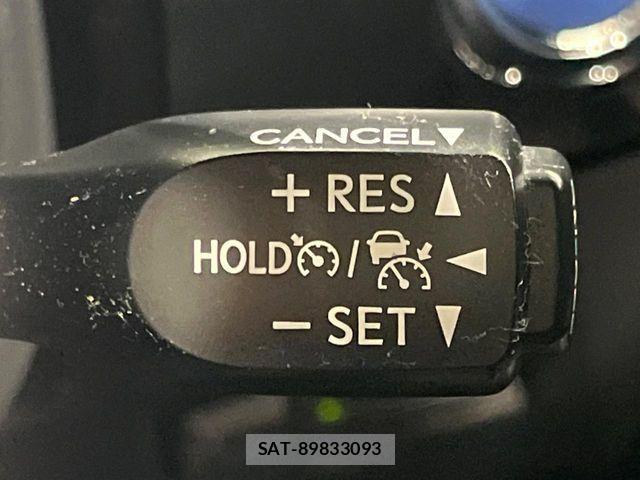 Toyota PRIUS 2016-03 8881683-6