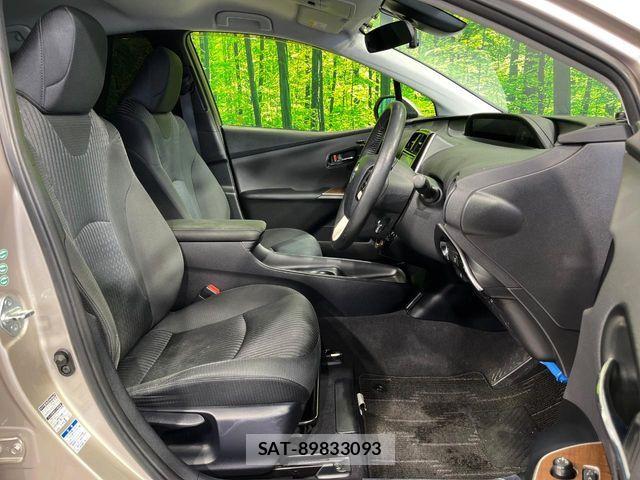 Toyota PRIUS 2016-03 8881683-7