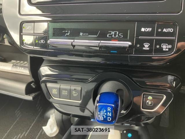 Toyota PRIUS 2016-04 8881685-19
