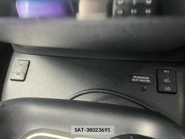 Toyota PRIUS 2016-04 8881685-21