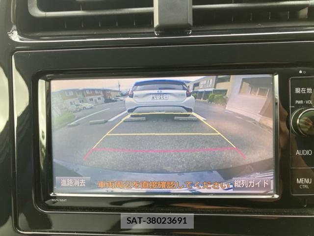 Toyota PRIUS 2016-04 8881685-23
