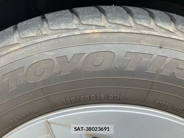 Toyota PRIUS 2016-04 8881685-7
