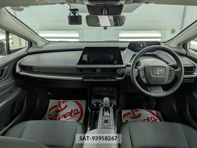 Toyota PRIUS 2023-06 8881677-16