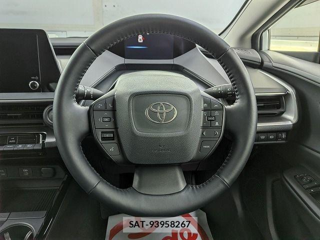 Toyota PRIUS 2023-06 8881677-17