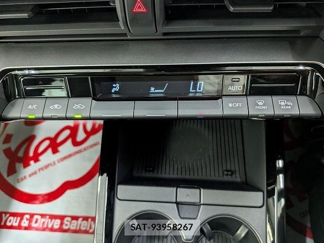 Toyota PRIUS 2023-06 8881677-22