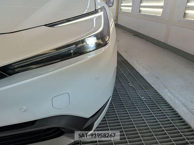 Toyota PRIUS 2023-06 8881677-4
