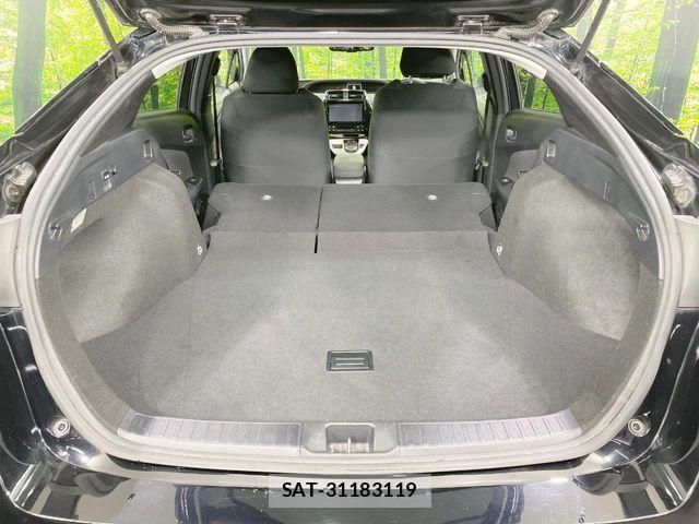 Toyota PRIUS 2016-05 8881681-10