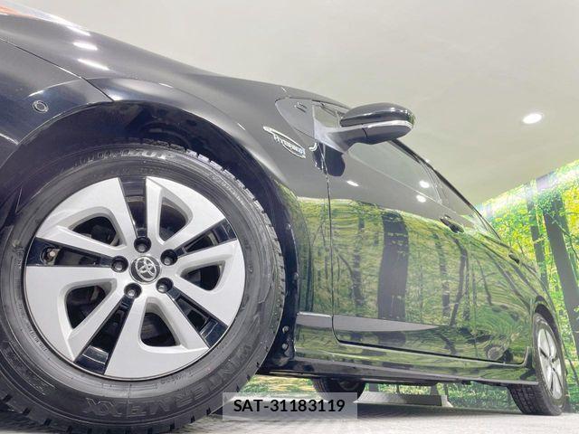 Toyota PRIUS 2016-05 8881681-12