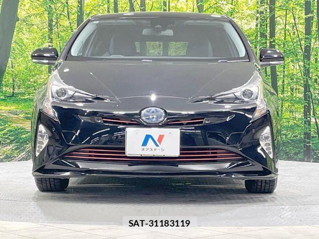 Toyota PRIUS 2016-05 8881681-14