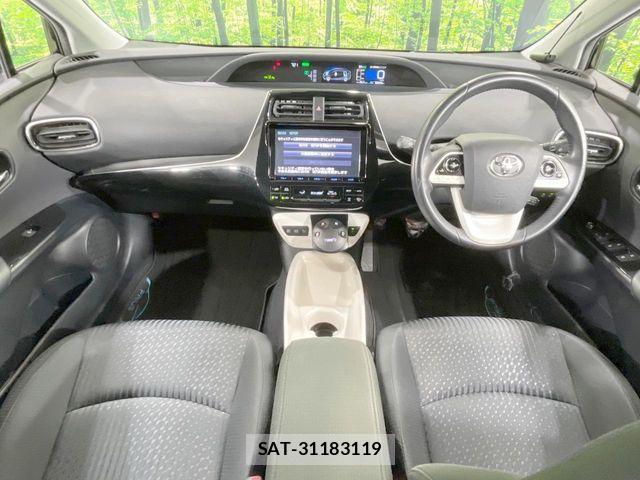 Toyota PRIUS 2016-05 8881681-1