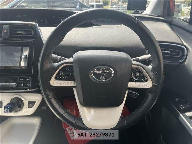 Toyota PRIUS 2016-06 8881684-9