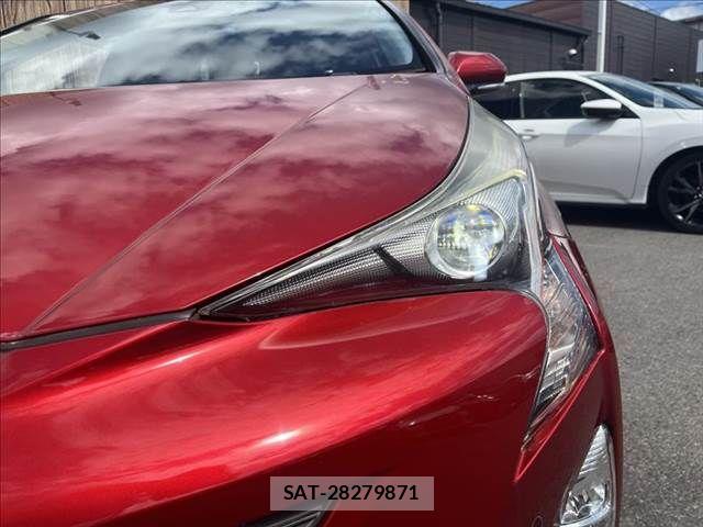 Toyota PRIUS 2016-06 8881684-10