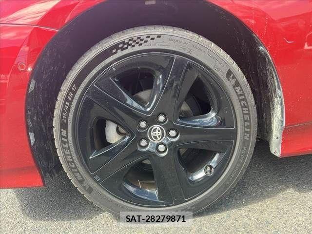 Toyota PRIUS 2016-06 8881684-12