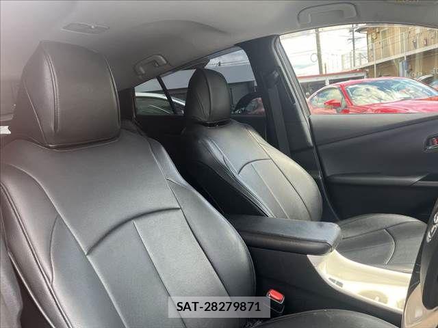 Toyota PRIUS 2016-06 8881684-6