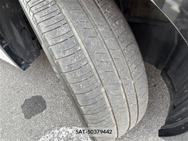 Toyota PRIUS 2023-02 8881678-2